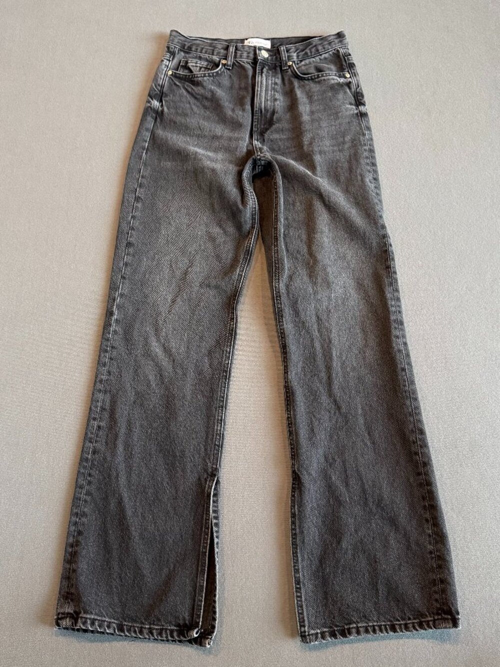 Zara Women’s Gray Wash Split Hem Straight Leg Jeans Size 4